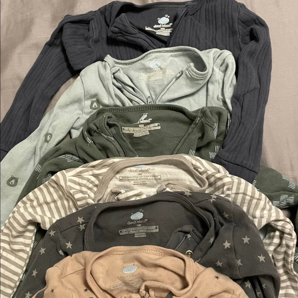 6 cloud Island long sleeves 2 way zipper footed onesies